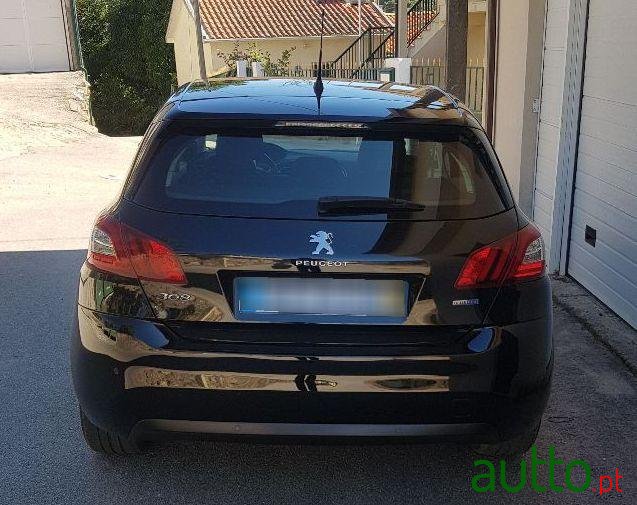 2015' Peugeot 308 photo #3