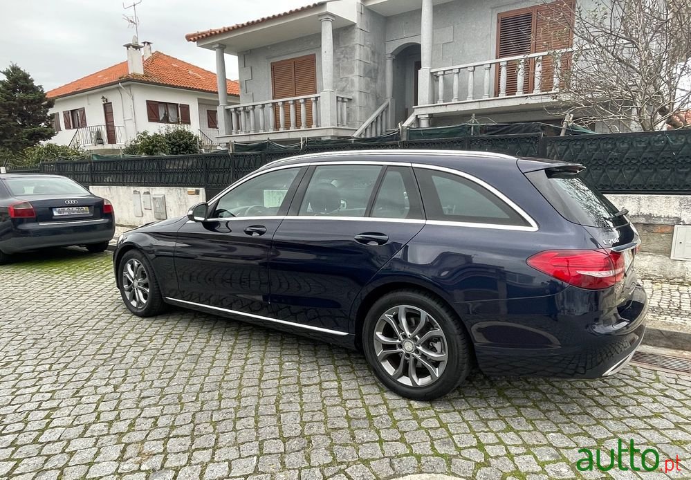 2015' Mercedes-Benz C 200 photo #4