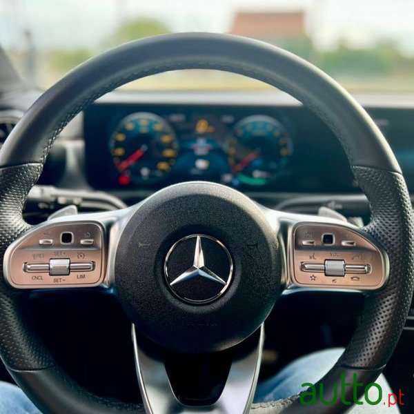 2021' Mercedes-Benz Cla-250 photo #6