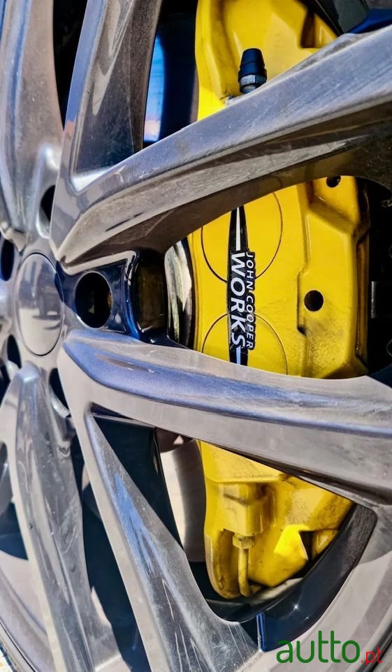 2020' MINI Cooper photo #2