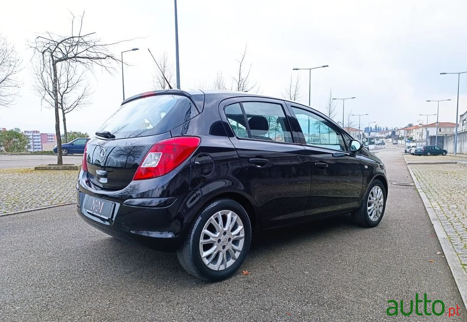 2009' Opel Corsa photo #6