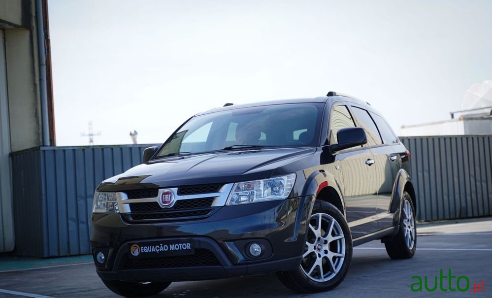 2014' Fiat Freemont 2.0 M-Jet photo #1