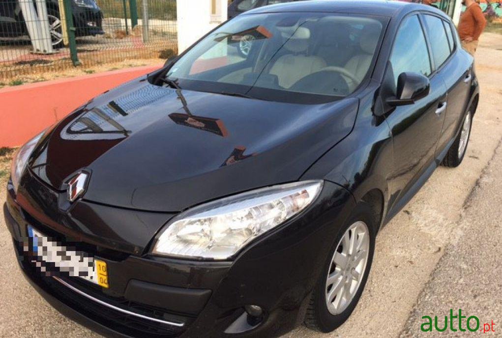 2010' Renault Megane 1.5 dCi Luxe photo #2