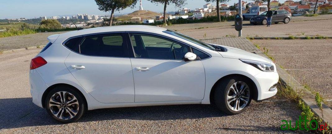 2014' Kia Ceed photo #2