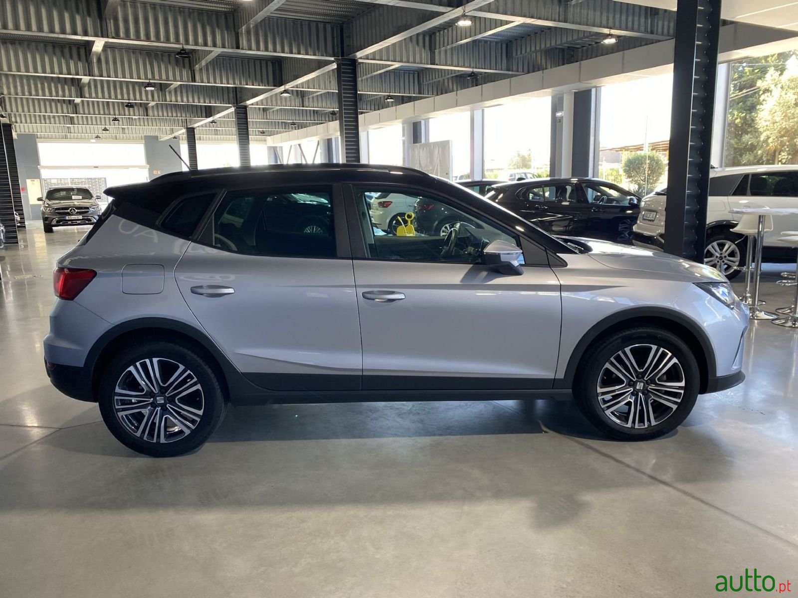 2022' SEAT Arona photo #6