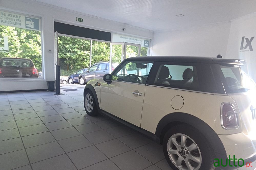 2009' MINI Cooper D 3 Portas photo #4