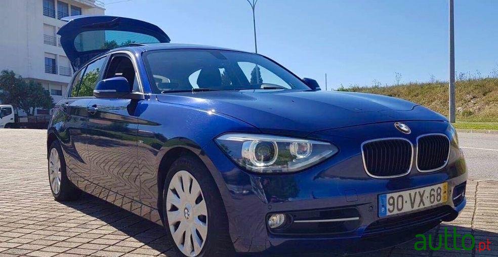 2011' BMW 120 Sport photo #3