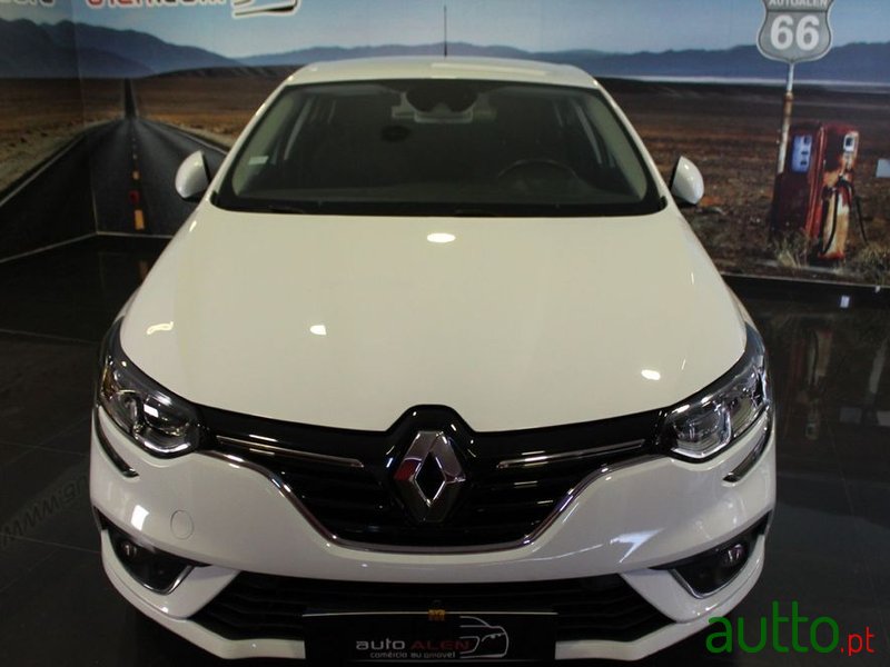 2018' Renault Megane photo #2