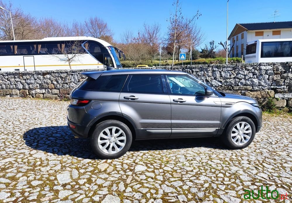 2018' Land Rover Range Rover Evoque photo #4