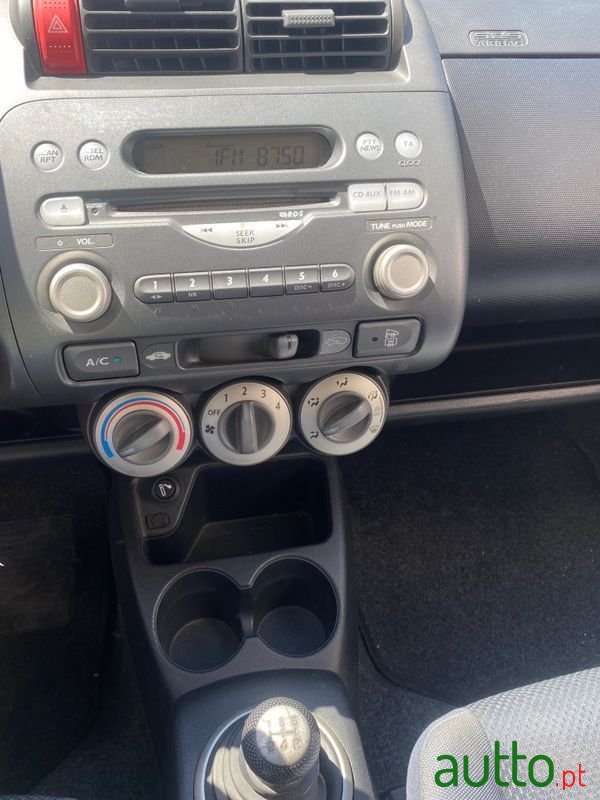 2007' Honda Jazz photo #5