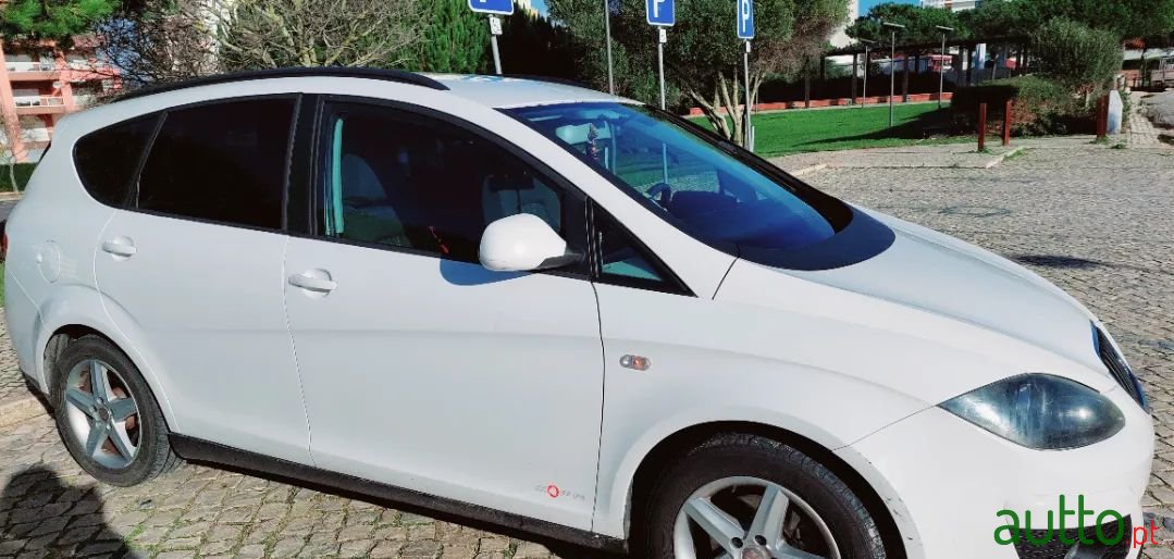 2011' SEAT Altea photo #5