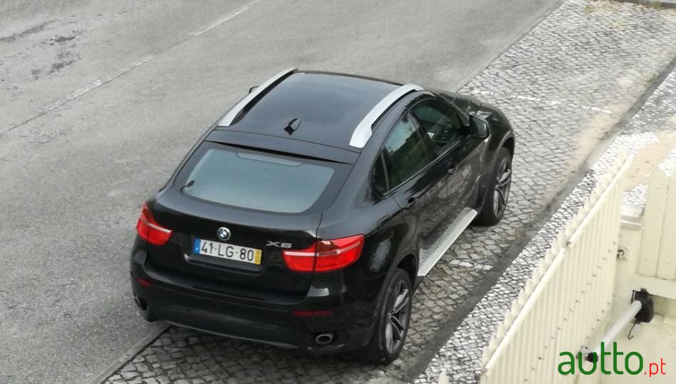 2011' BMW X6 photo #2
