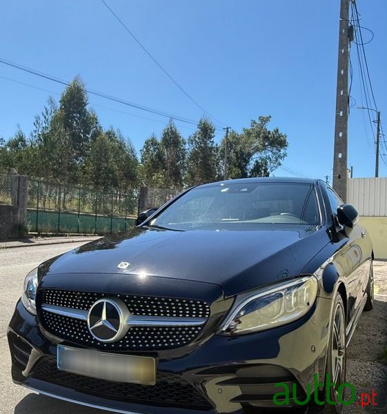 2018' Mercedes-Benz Classe C photo #2