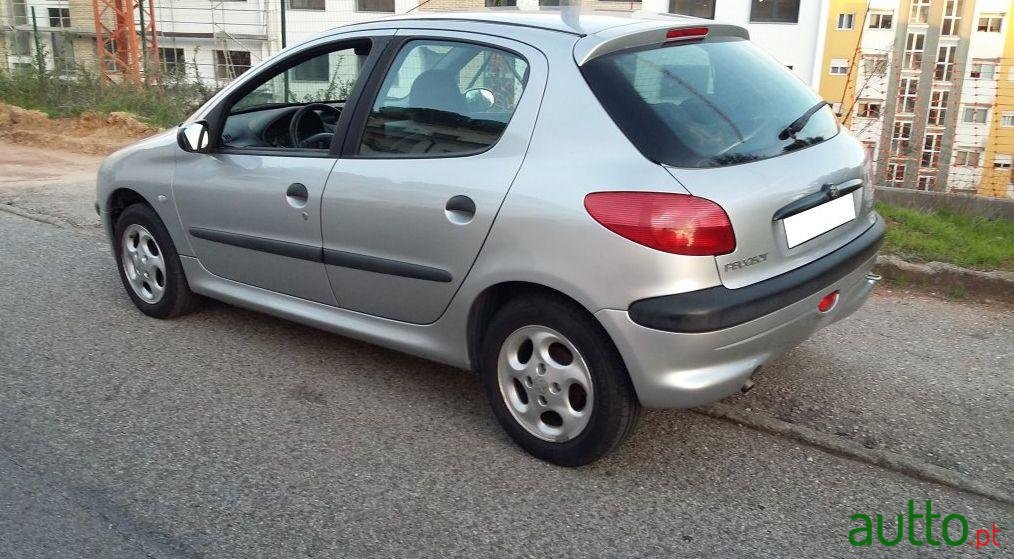 2002' Peugeot 206 1.4 Xt Aut. photo #4