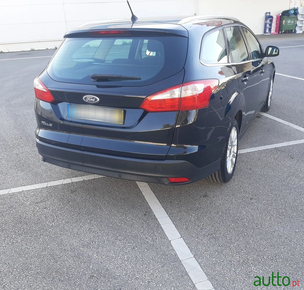 2011' Ford Focus Sw photo #4