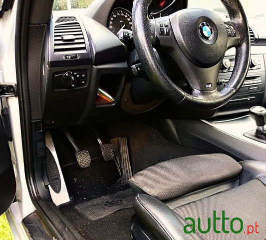 2007' BMW 120 D photo #3