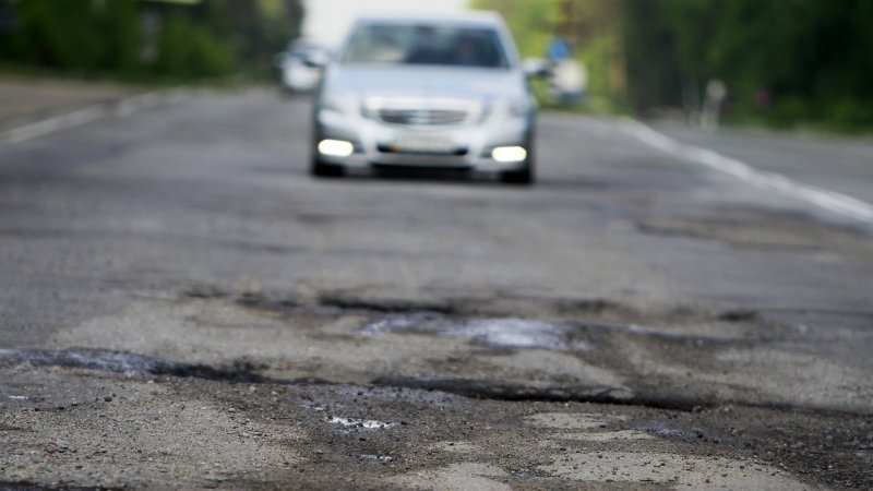 Self-repairing roads could also charge your electric car