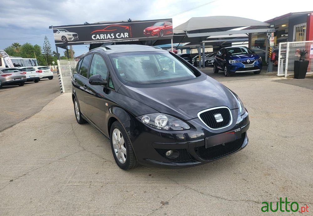 2008' SEAT Altea Xl 2.0 Tdi Style photo #2