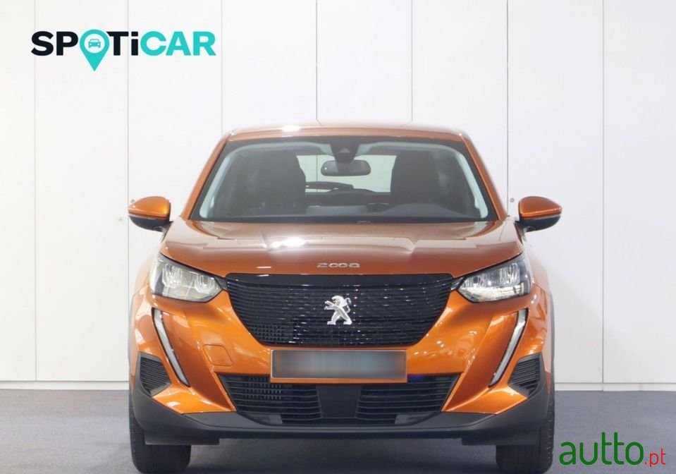 2021' Peugeot 2008 photo #2