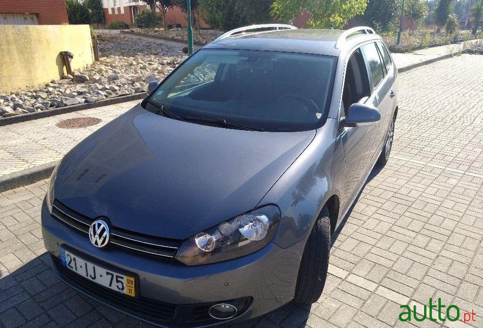 2009' Volkswagen Golf Variant photo #1