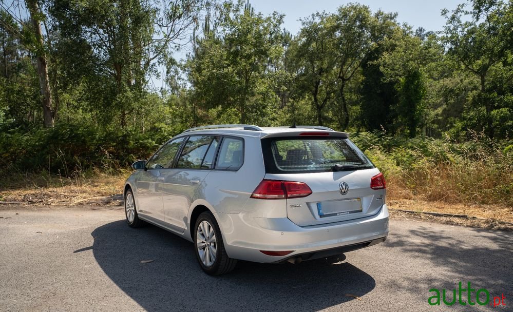 2015' Volkswagen Golf Variant photo #4