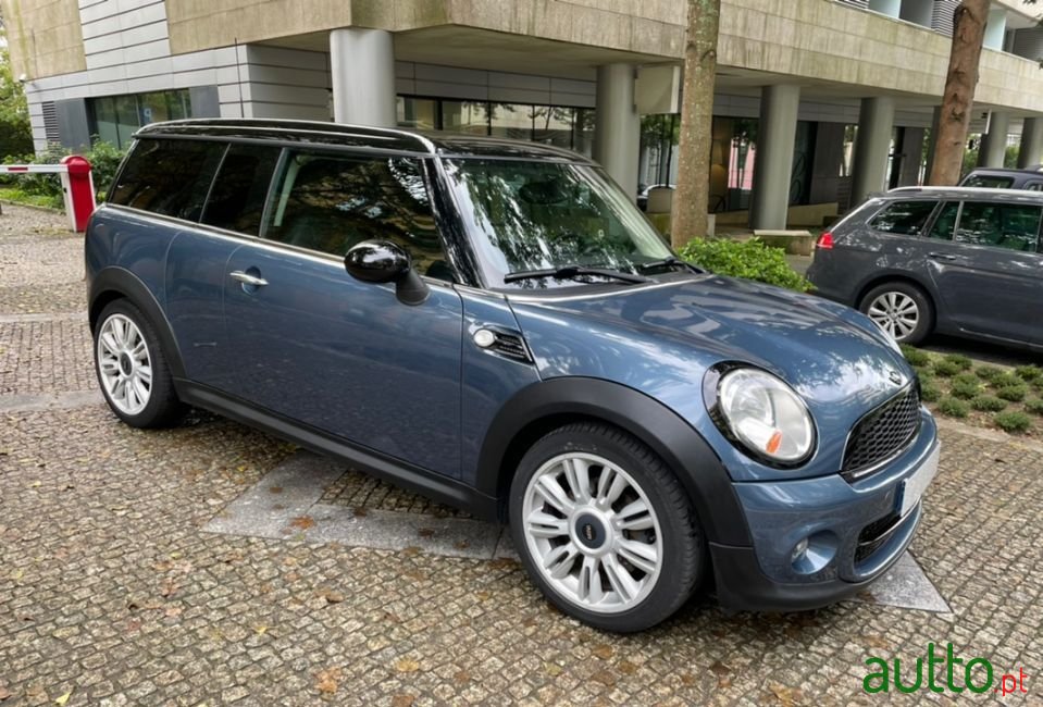 2011' MINI Clubman photo #4