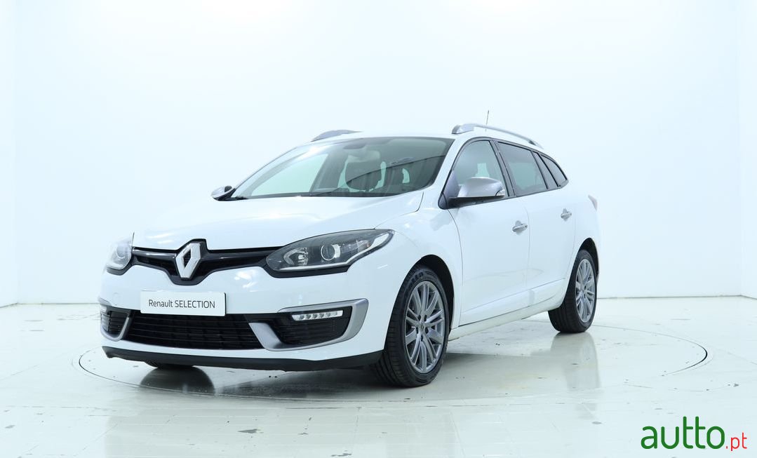 2016' Renault Megane Sport Tourer photo #3