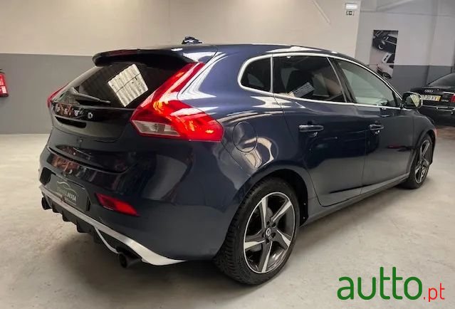 2015' Volvo V40 photo #4