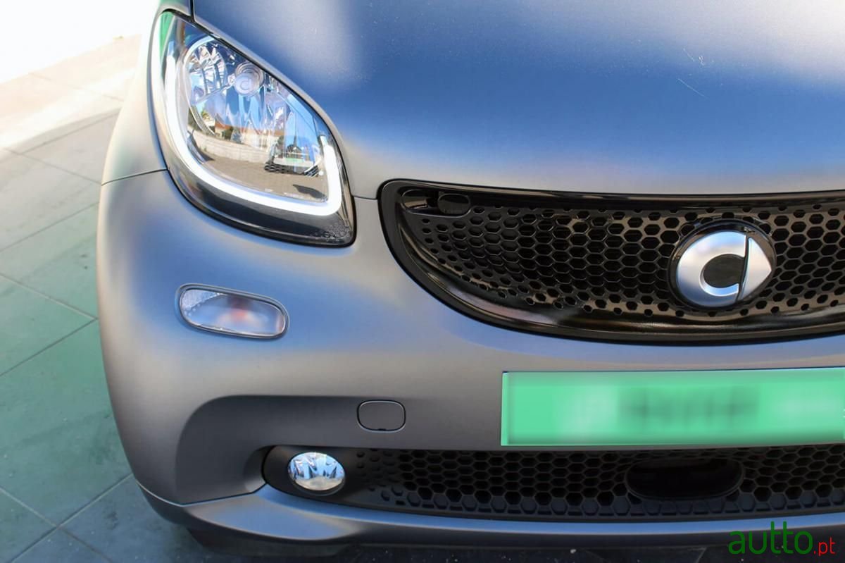 2017' Smart Fortwo photo #3