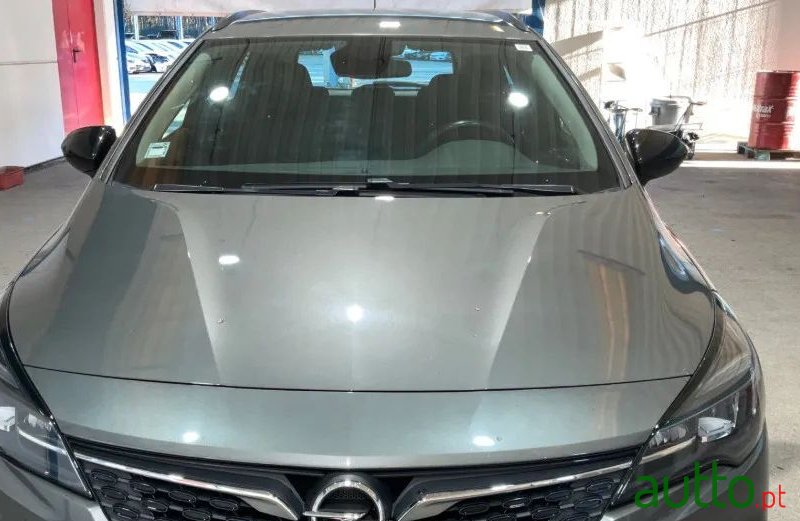 2021' Opel Astra Sports Tourer photo #2