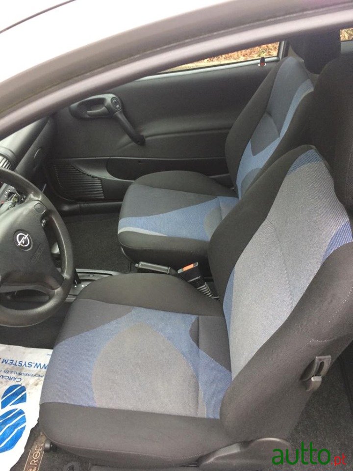 2006' Opel Corsa photo #4