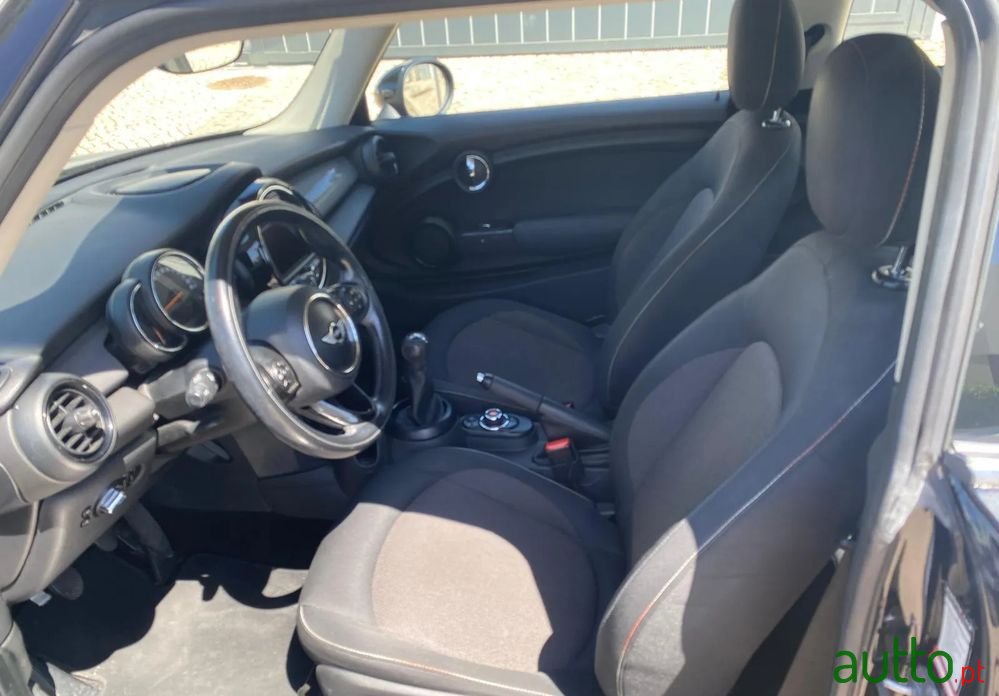 2016' MINI One D photo #5