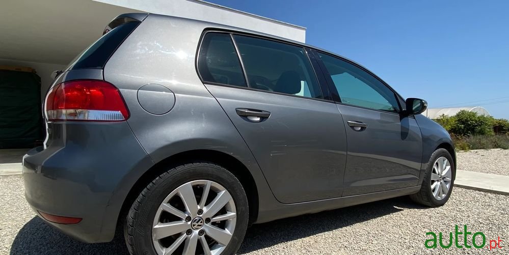 2012' Volkswagen Golf photo #6