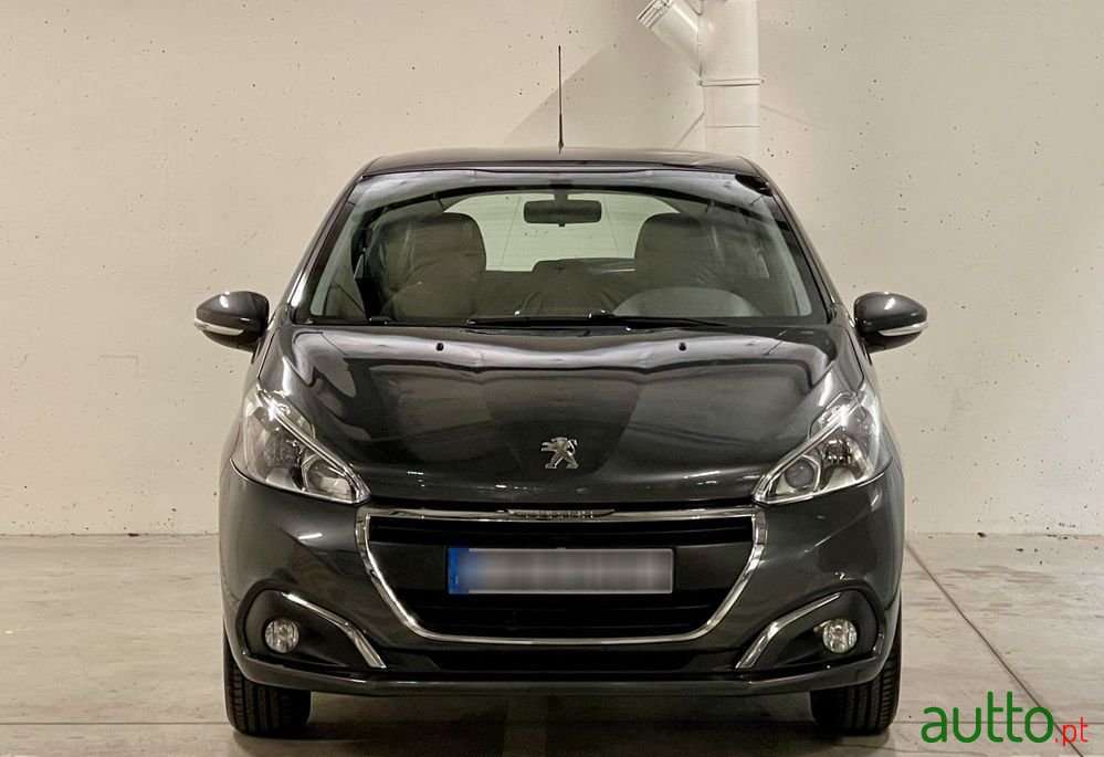 2017' Peugeot 208 photo #2