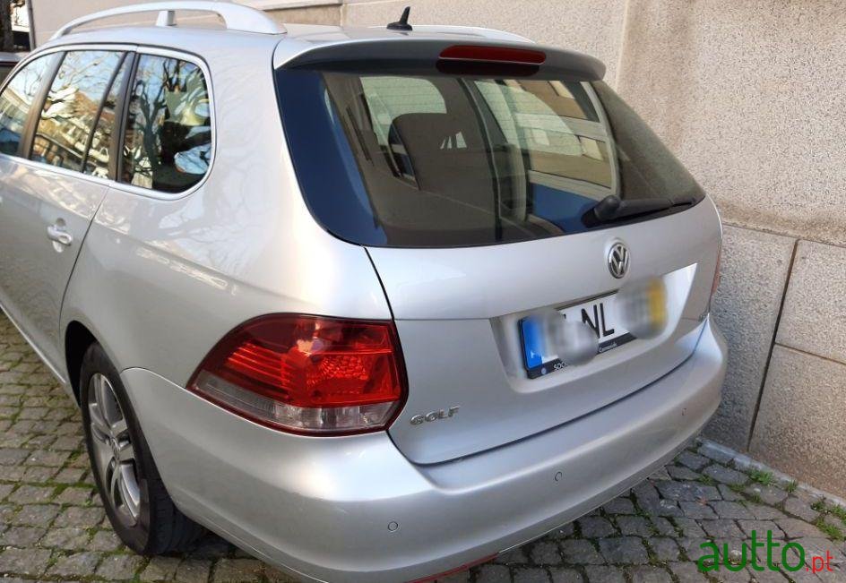 2012' Volkswagen Golf Variant photo #3