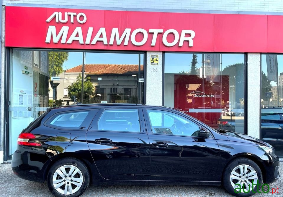 2018' Peugeot 308 Sw photo #6