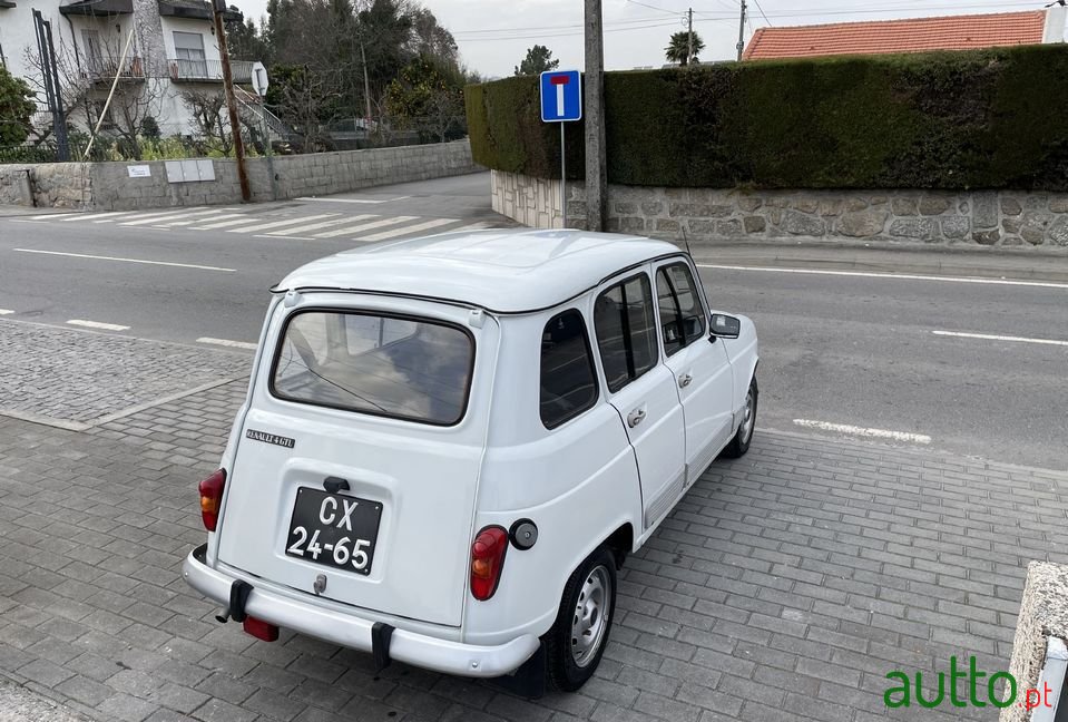 1990' Renault 4 photo #4