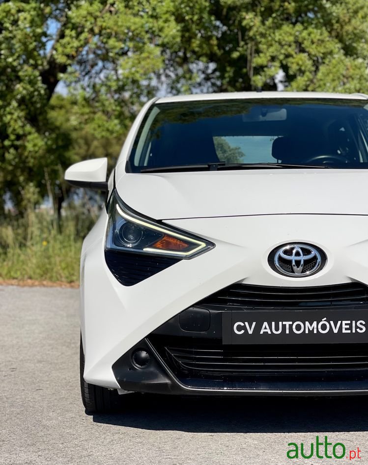 2020' Toyota Aygo photo #3