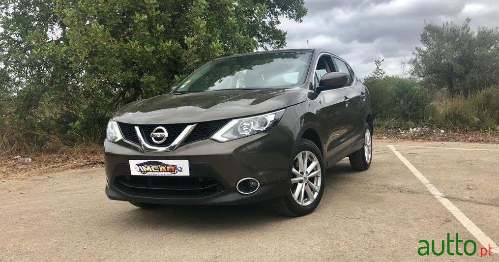 2015' Nissan Qashqai photo #1