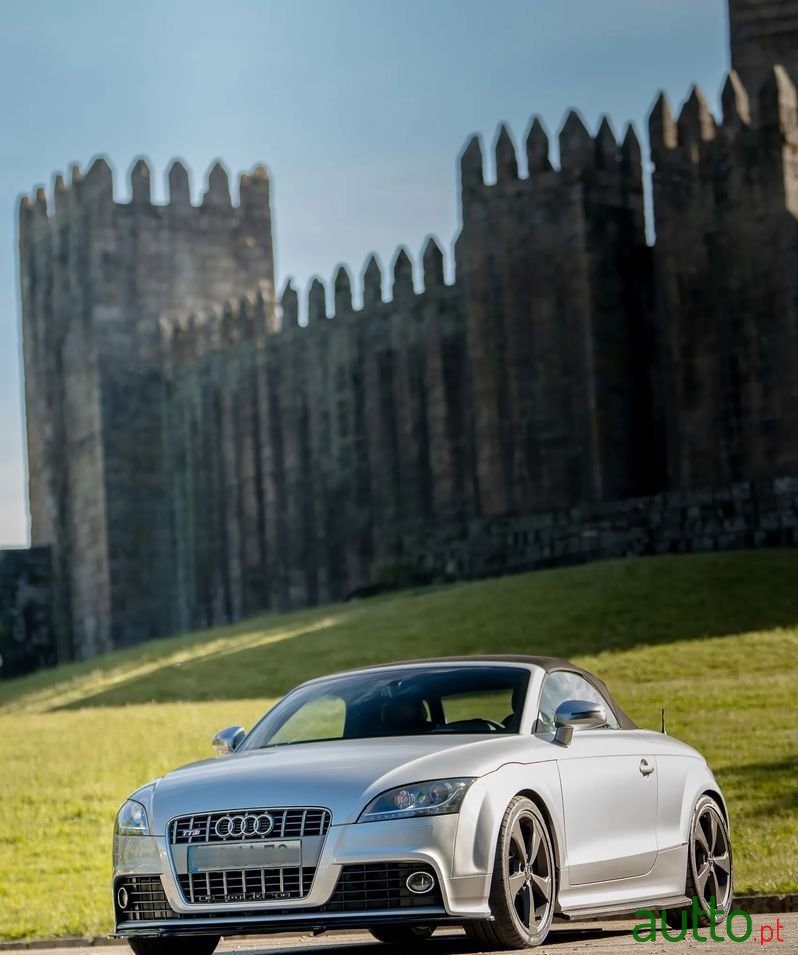 2010' Audi Tts Roadster photo #2