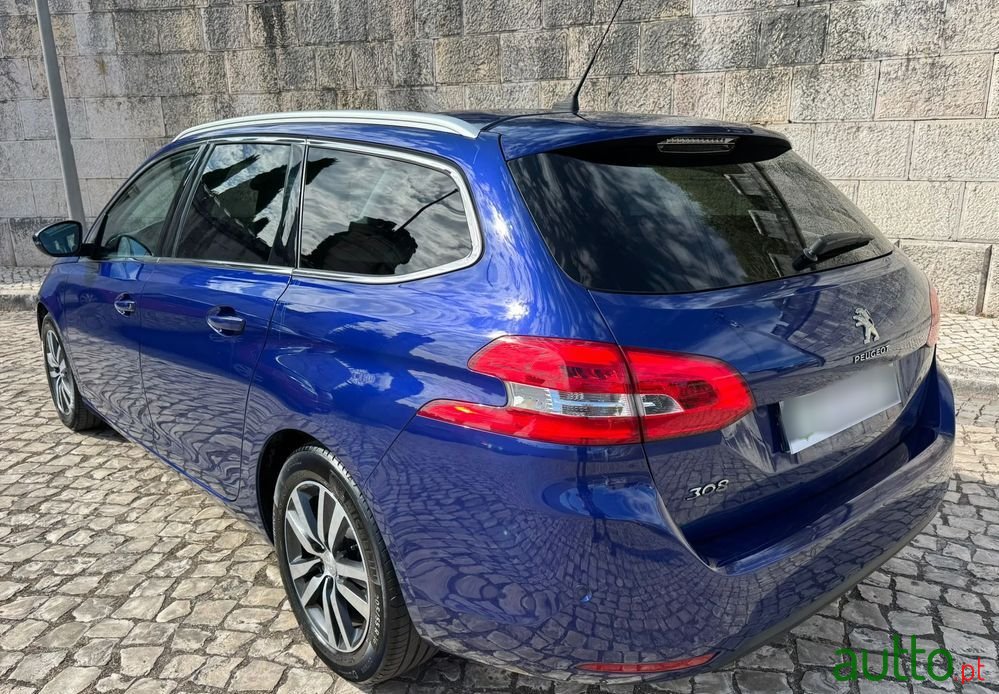 2020' Peugeot 308 Sw photo #3