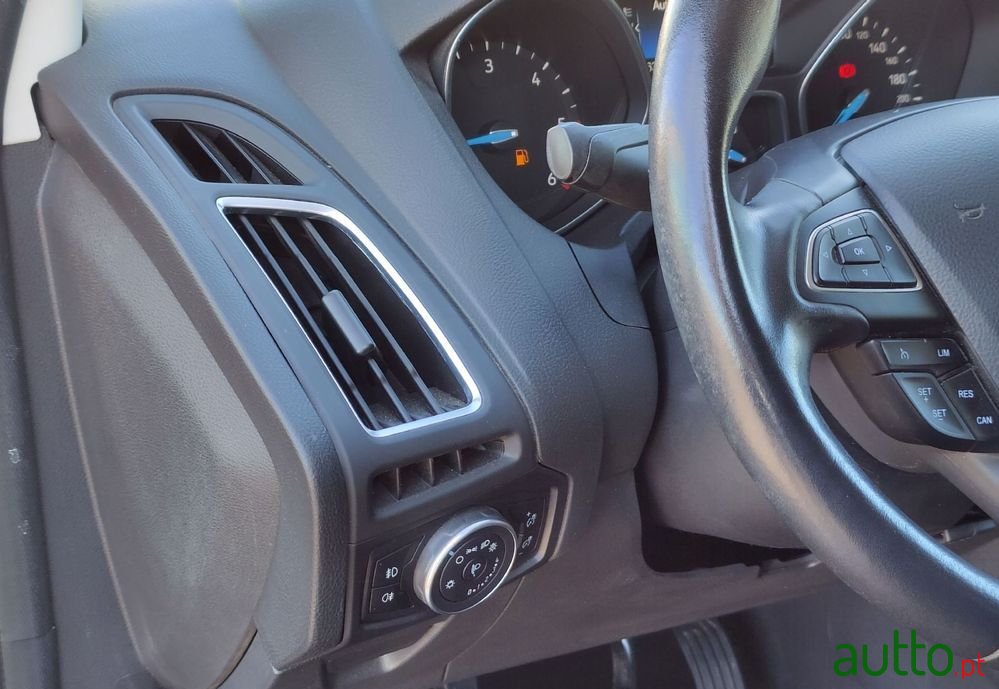 2017' Ford Focus 1.5 Tdci Titanium photo #4