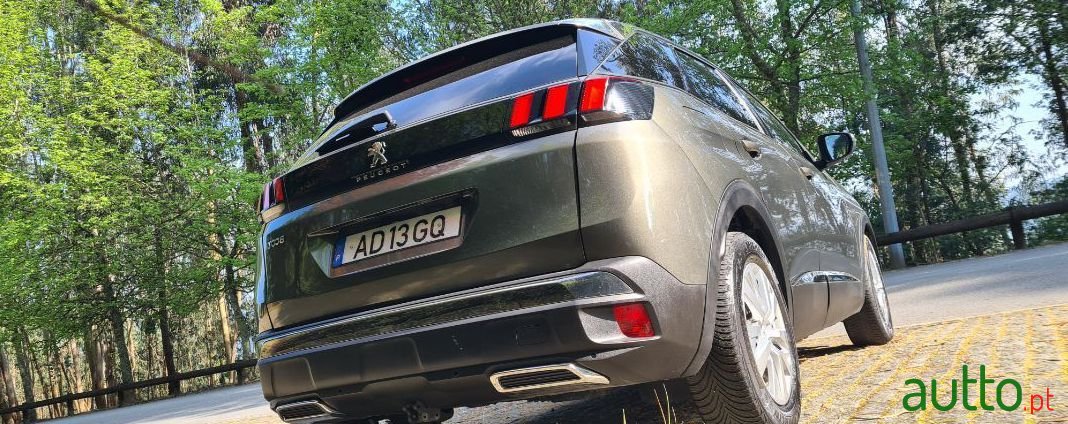 2017' Peugeot 3008 photo #1