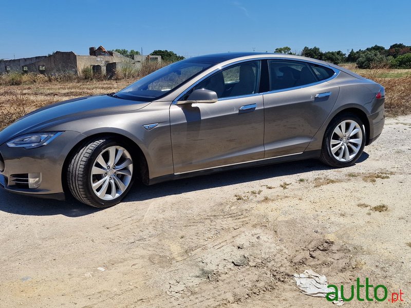 2015' Tesla Model S 85D photo #1