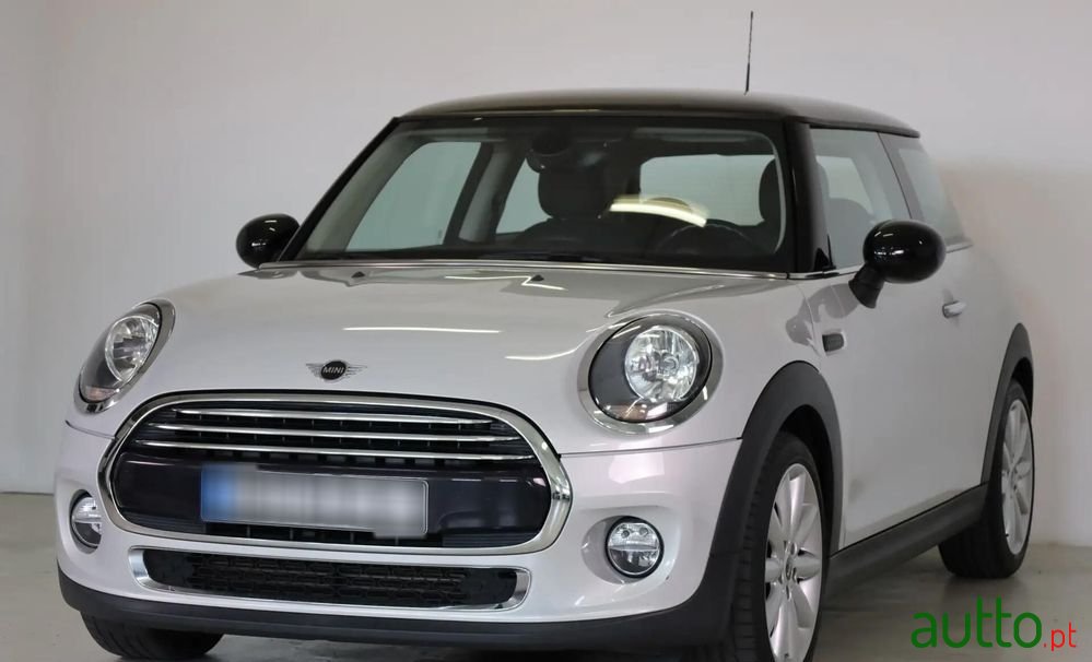 2018' MINI Cooper D 3 Portas photo #6
