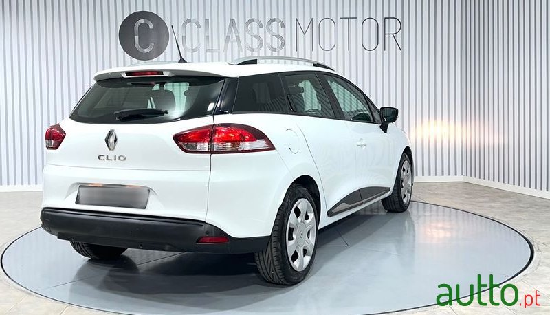 2019' Renault Clio photo #5