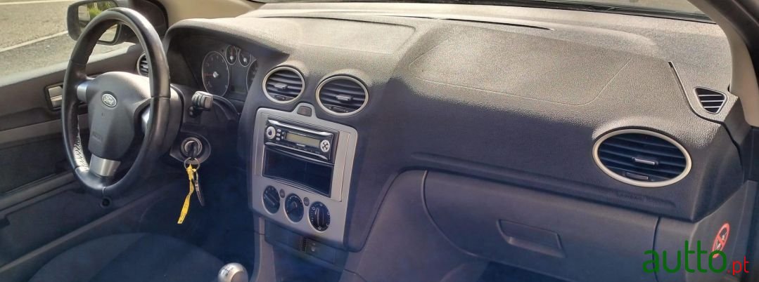 2007' Ford Focus Sw photo #4