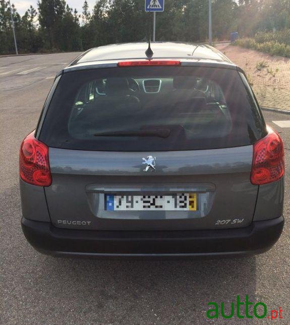 2010' Peugeot 207 Sw Premium photo #2