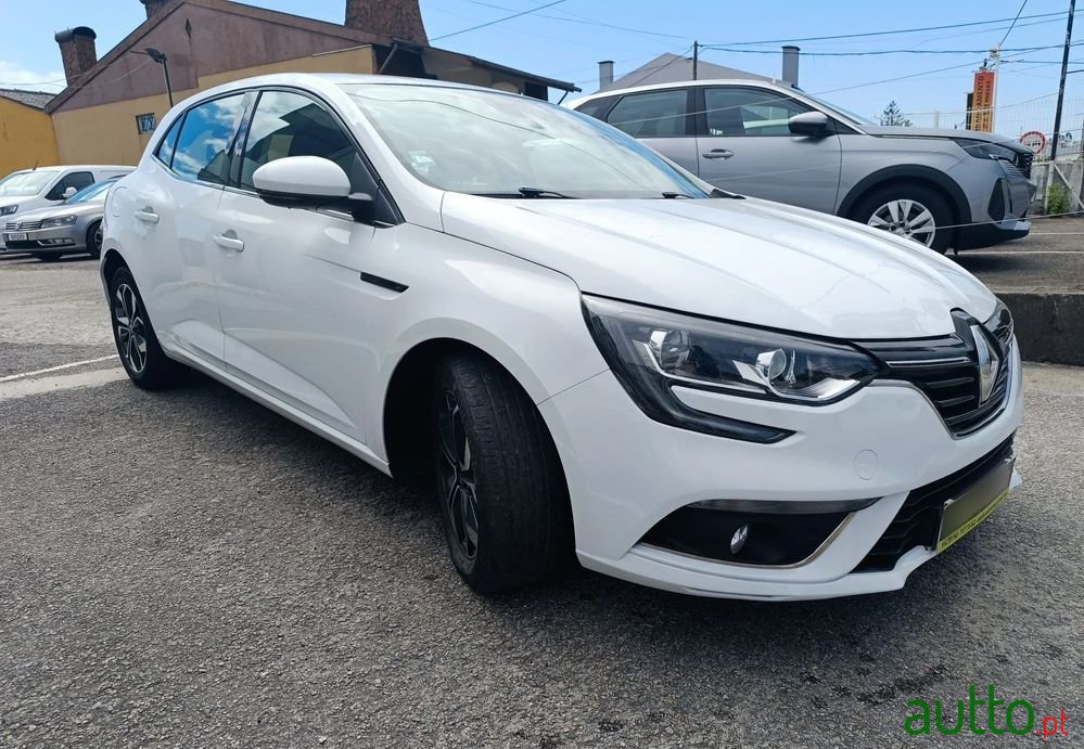2016' Renault Megane 1.5 Dci Zen photo #3