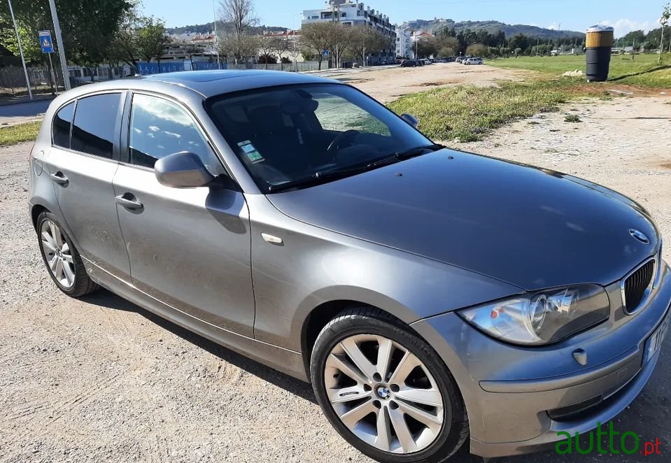 2010' BMW 120 photo #1